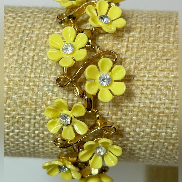 Vintage Signed Coro Yellow Daisy Flowers Rhinestone Dainty Bracelet Earring - Picture 3 of 14